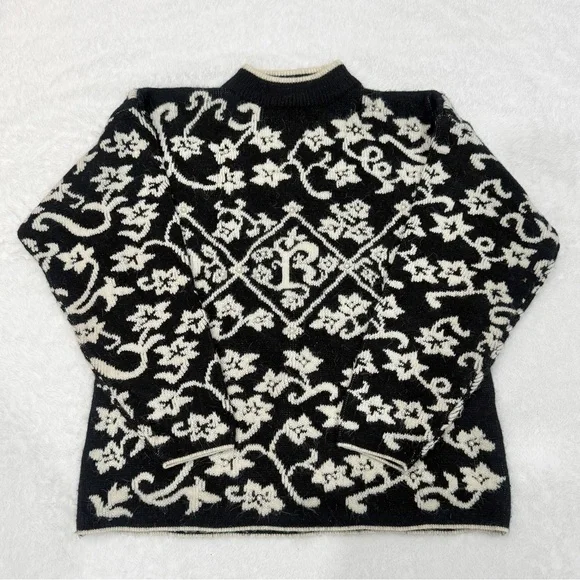 Kittyhawk Vintage Black & White Floral Knit Sweater - Picture 1 of 4
